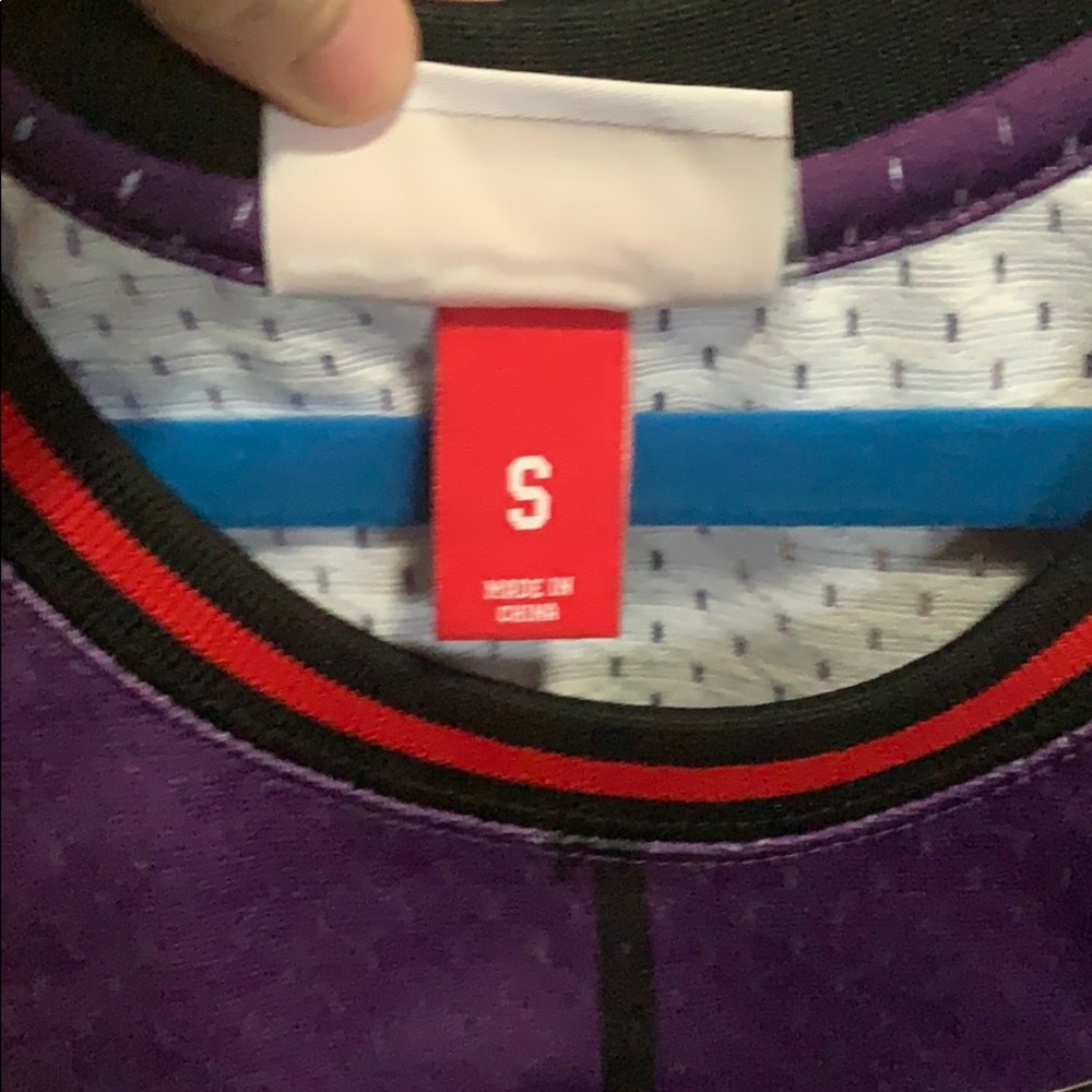 Authentic Raptors Jersey - Picture 4 of 5